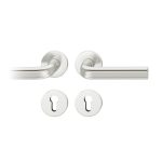 FSB 1242 – Poignée de porte en aluminium carré + Rose clé